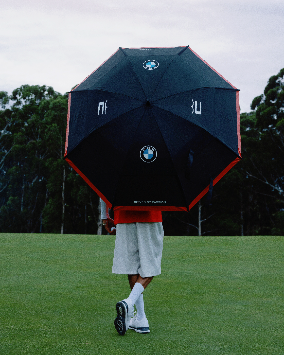 COBRA | BMW Tour Umbrella view 3