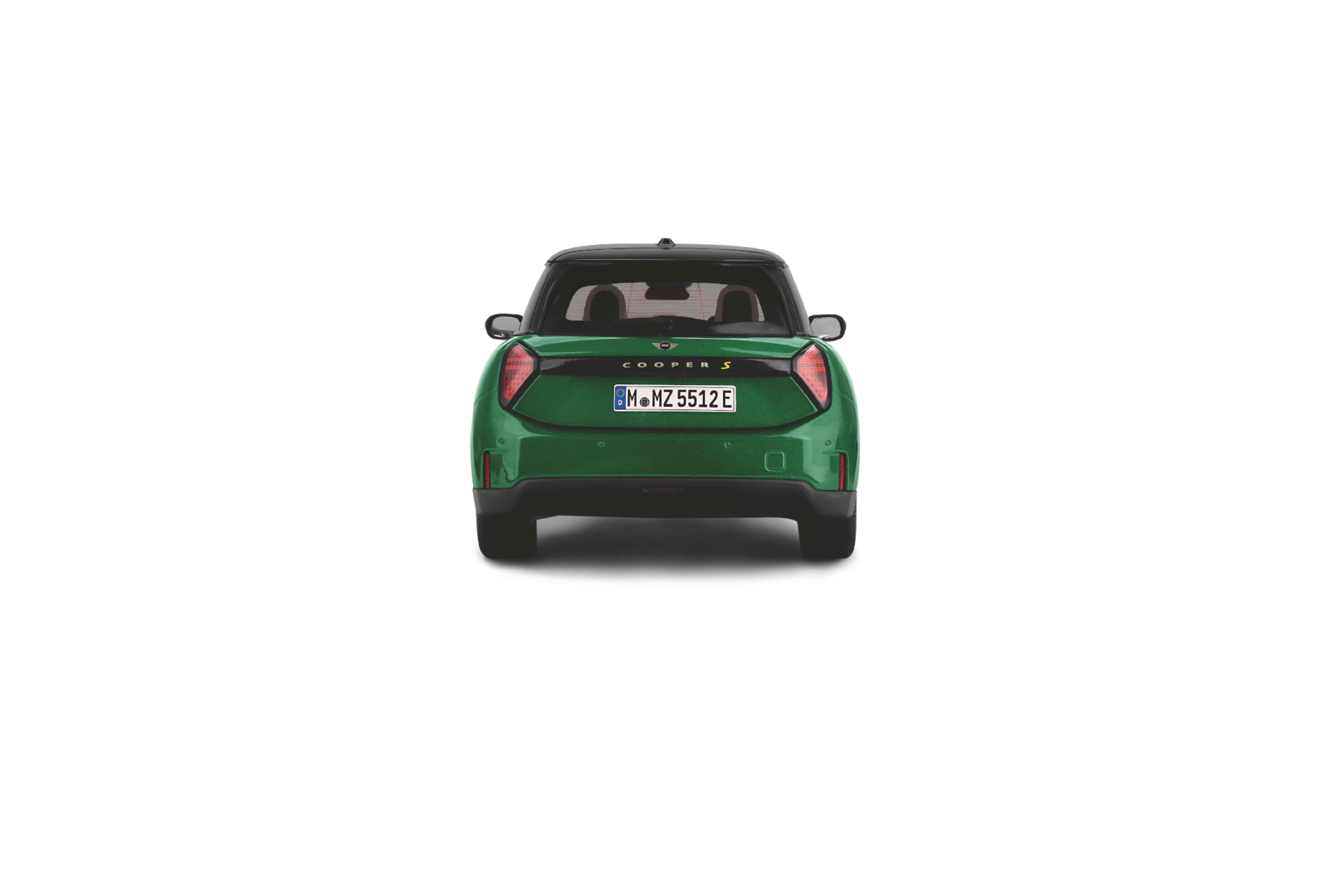 MINI Cooper SE British Racing Green view 4