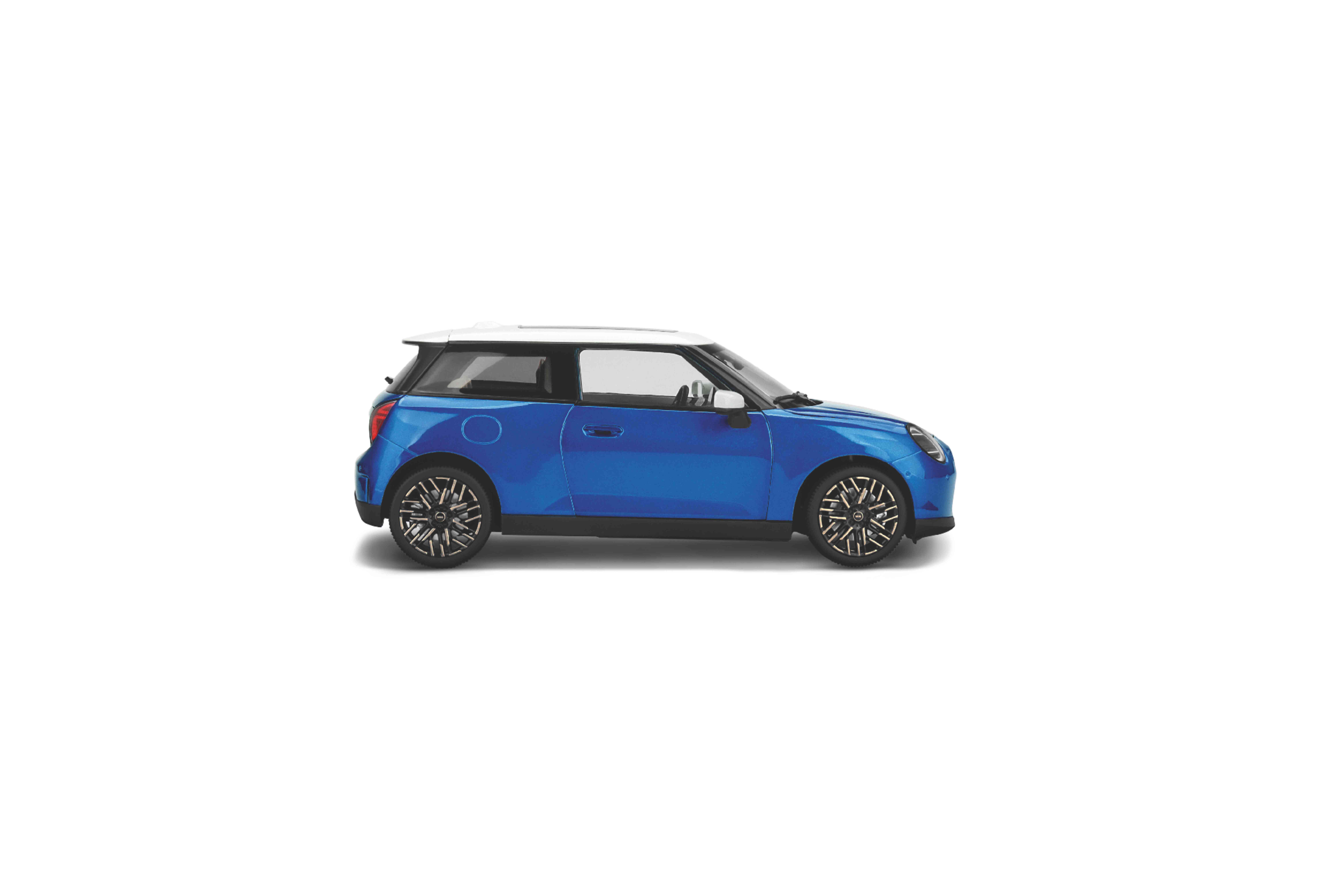 MINI Cooper SE Blazing Blue view 2