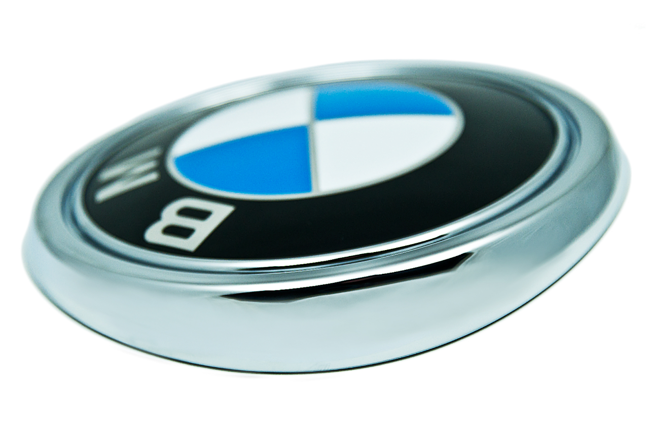 Genuine Logo Roundel Rear Boot/Trunk Badge Emblem 51 14 7 157 696 view 2