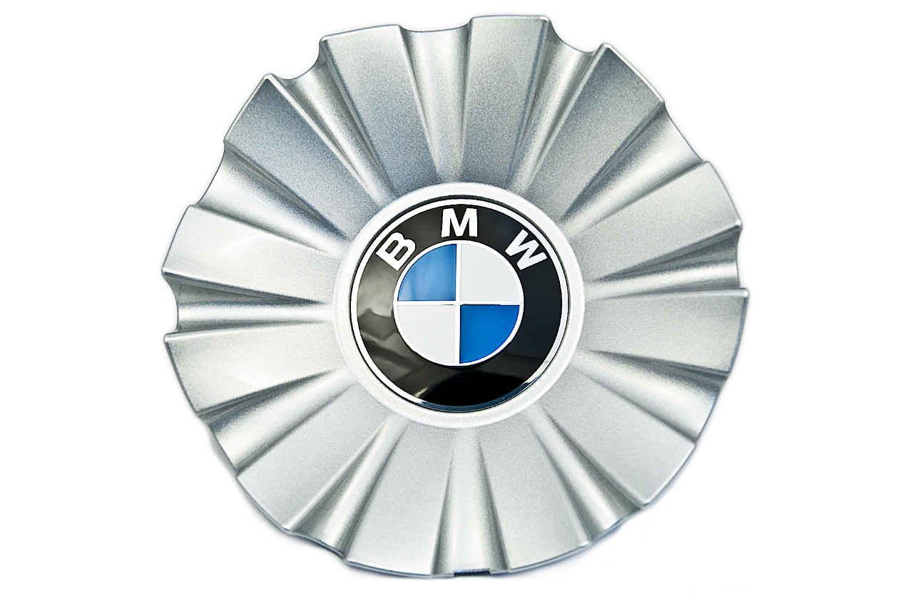 Genuine Wheel Hub Cap 36 13 6 769 370 view 2