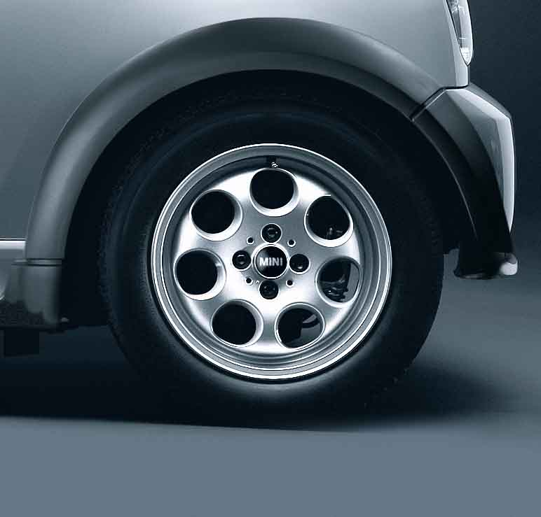 Genuine 15" Inch Light Alloy Wheel Rim 7-Hole R81 Silver 36 11 1 512 458 view 2