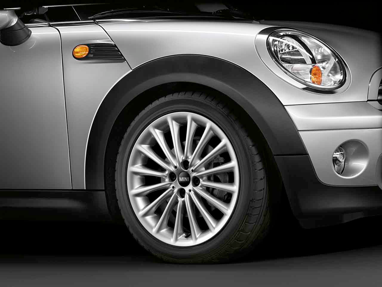 Genuine 17" Inch Light Alloy Wheel Multi-Spoke R108 Silver 36 11 6 777 356 view 2