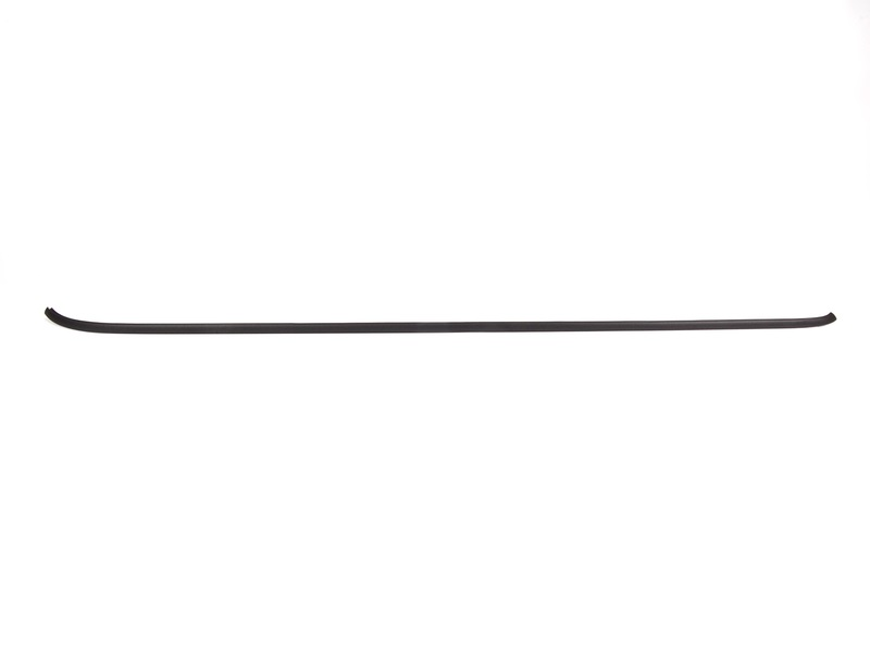 Genuine Right Exterior Roof Trim/Grill Moulding 51 13 7 146 106 view 2