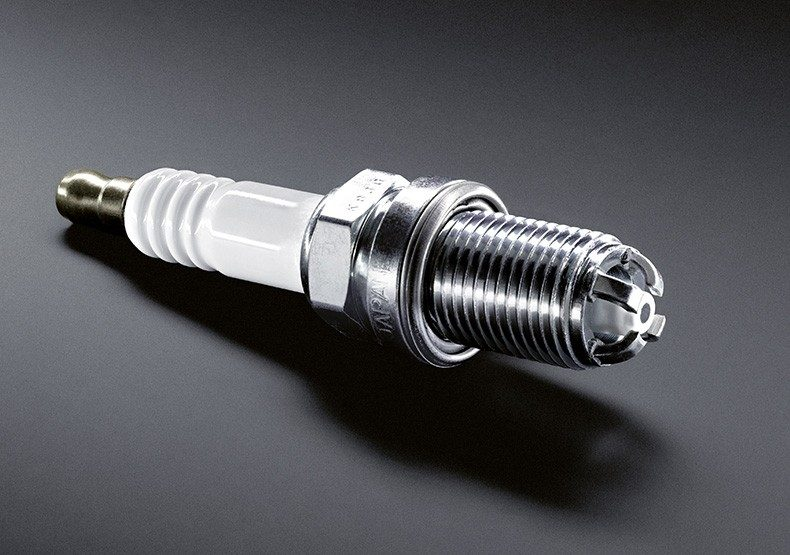 Genuine Ignition High Power Spark Plug 12 12 0 035 531 view 2
