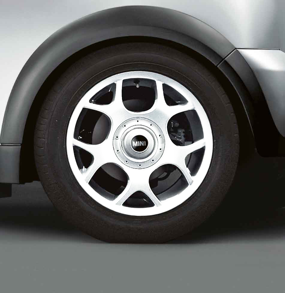 Genuine 16" Silver Hub Cap For 16 Inch 5-Star Spoke X-Lite Alloy Wheels 36 13 1 512 572 view 2