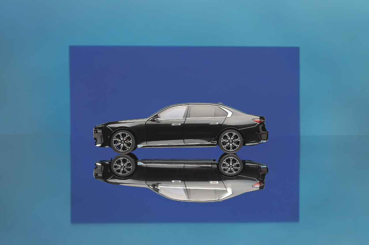 Genuine Car Model Miniature i7 Sophisto Grey Metallic 1:18