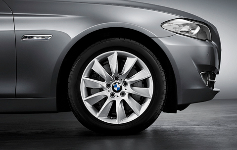 Genuine Alloy Wheel x1 18" Turbine Style 329 Rear 36 11 6 790 175