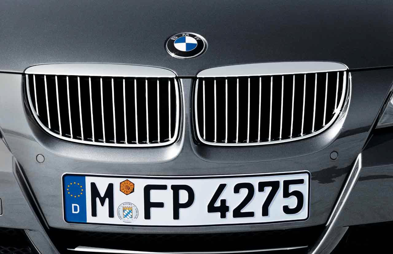 Genuine Front Right Kidney Grille Chrome 51 13 7 120 010