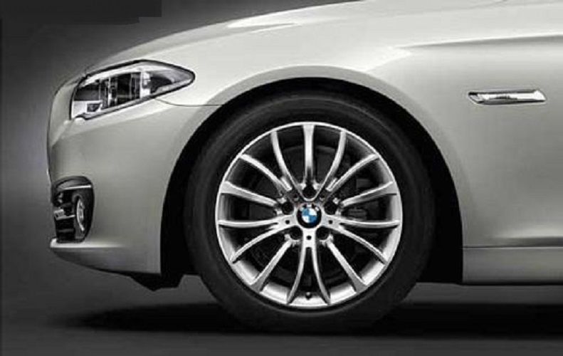 Genuine 18" Gloss Turned Light Alloy Wheel Rim 15-Spoke 8Jx18 36 11 6 857 668