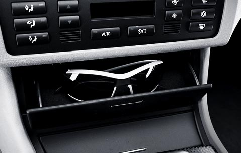 Genuine Car Centre Console/Dashboard Glasses Tray 51 16 8 260 312