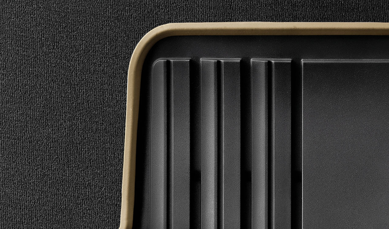 Genuine All-Weather Rubber Rear Car Floor Mats Modern 51 47 2 220 142