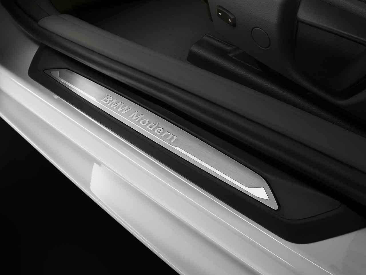 Genuine Car Front Door Sill Trim Cover Modern 51 47 7 289 217
