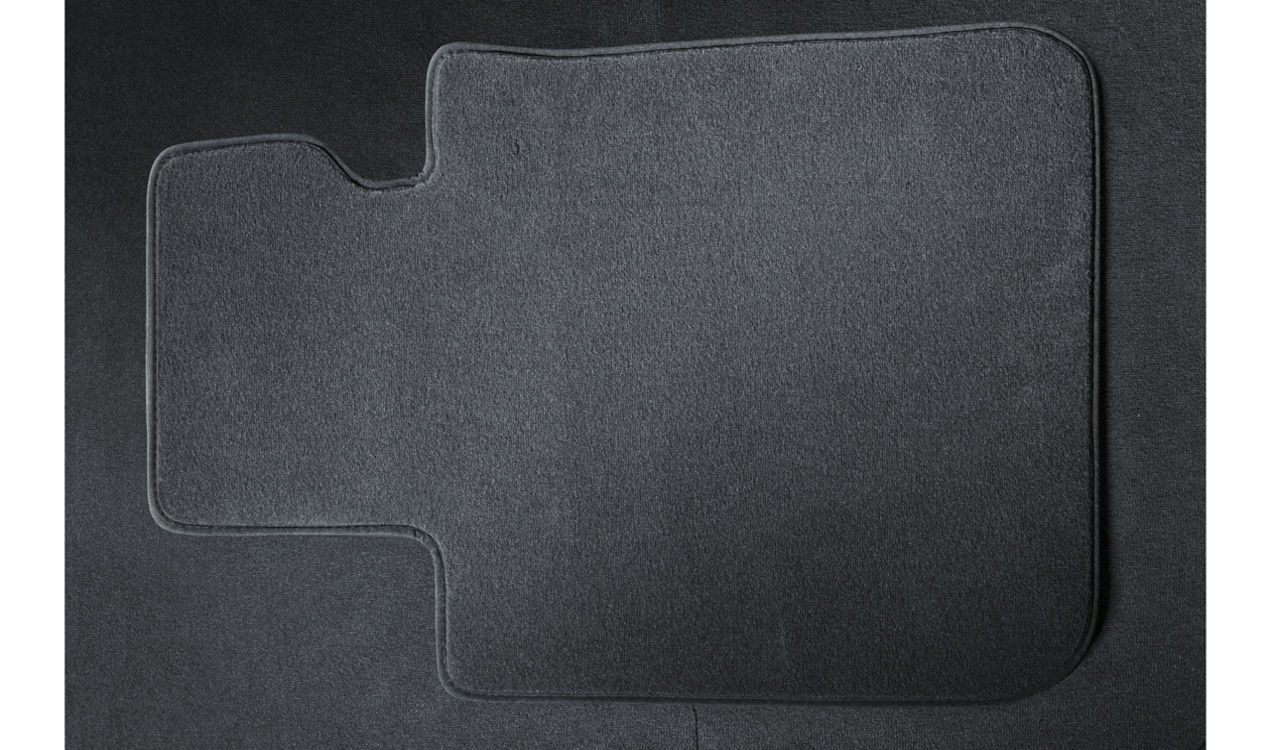 Genuine Tailored Car Floor Mats Set Velours Black 51 47 7 316 524