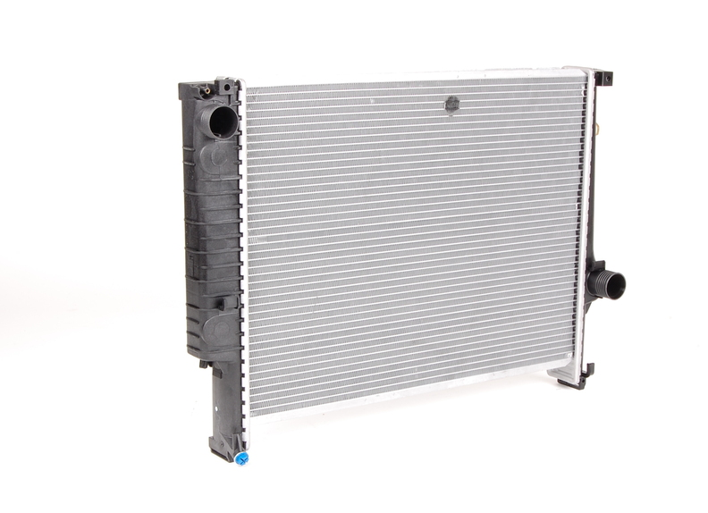 Genuine Radiator 17 11 2 227 281