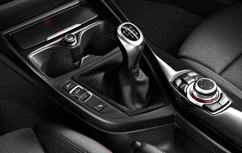 Genuine Sport Gear Knob+Gaiter Leather Black/Chrome 25 11 7 596 011