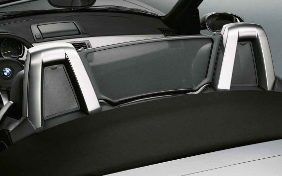 Genuine Center Wind Deflector 54 34 7 117 746