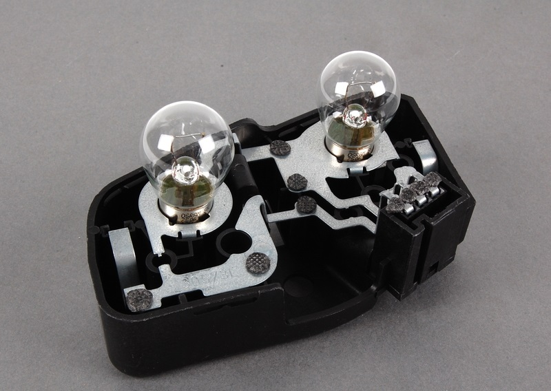 Genuine Headlight Headlamp Bulb Socket/Holder Left 63 21 7 165 743