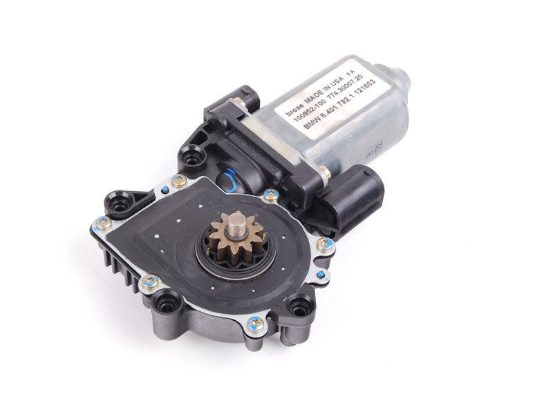 Genuine Right Window Lift Drive Motor 67 62 8 401 792