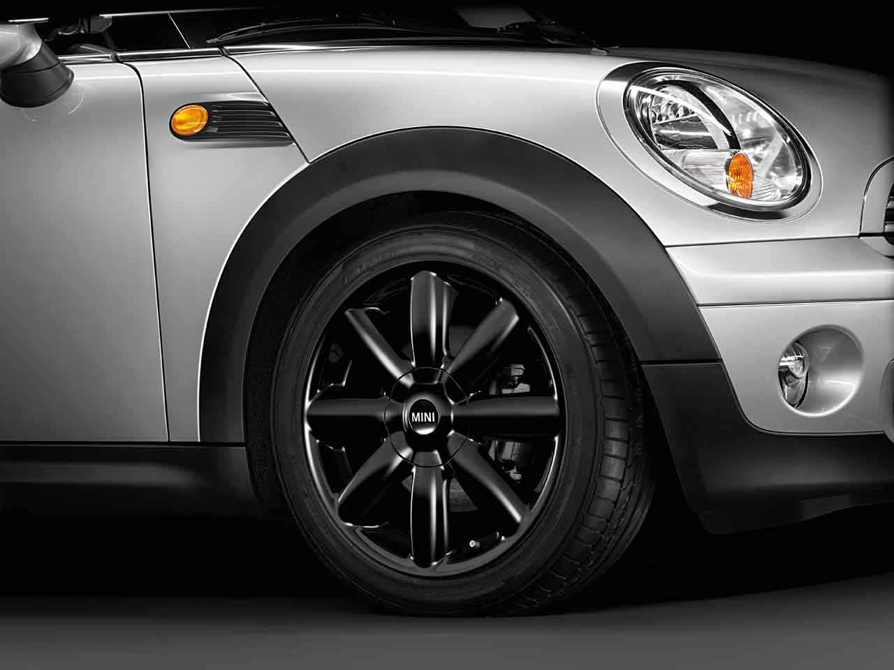 Genuine 17" Black Hub Cap For 17 Inch Crown Spoke R104 Alloy Wheels 36 10 6 787 233