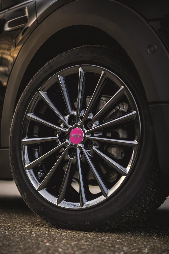 Genuine Centre Wheel Hub Cap Covers Set of 4 Pink 36 13 2 360 946