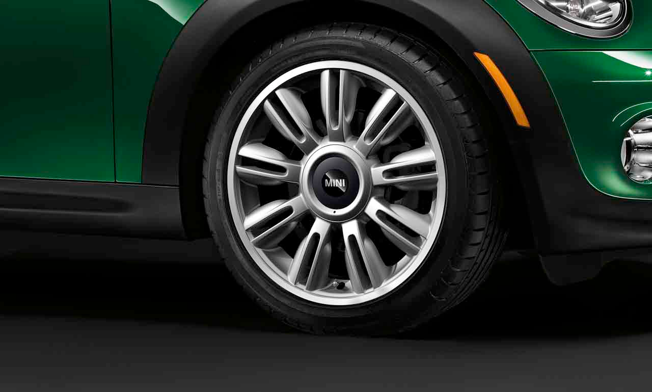 Genuine 17" Hub Cap For 17 Inch Twin-Spoke Twin Blade Spoke Alloy Wheel 36 13 6 862 439