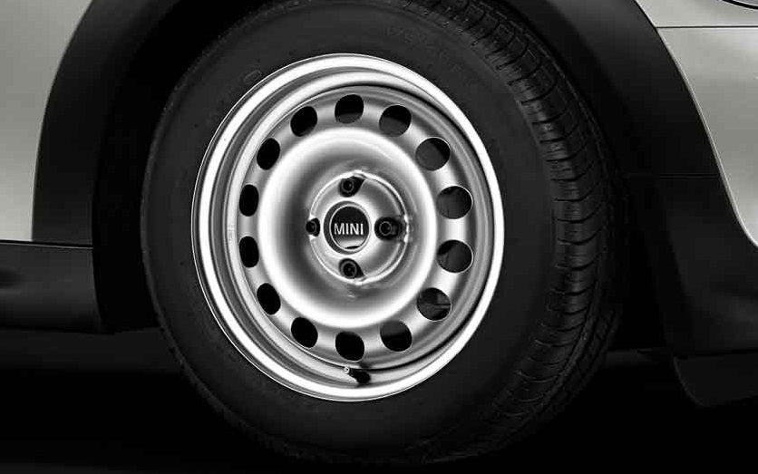 Genuine 15" Silver Hub Cap For 15 Inch R12 Steel Wheels 36 13 6 862 440
