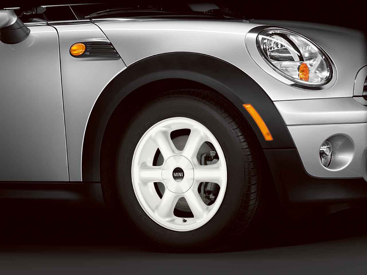 Genuine 15" White Hub Cap For 15 Inch Rotator Spoke R101 Alloy Wheels 36 13 6 769 755