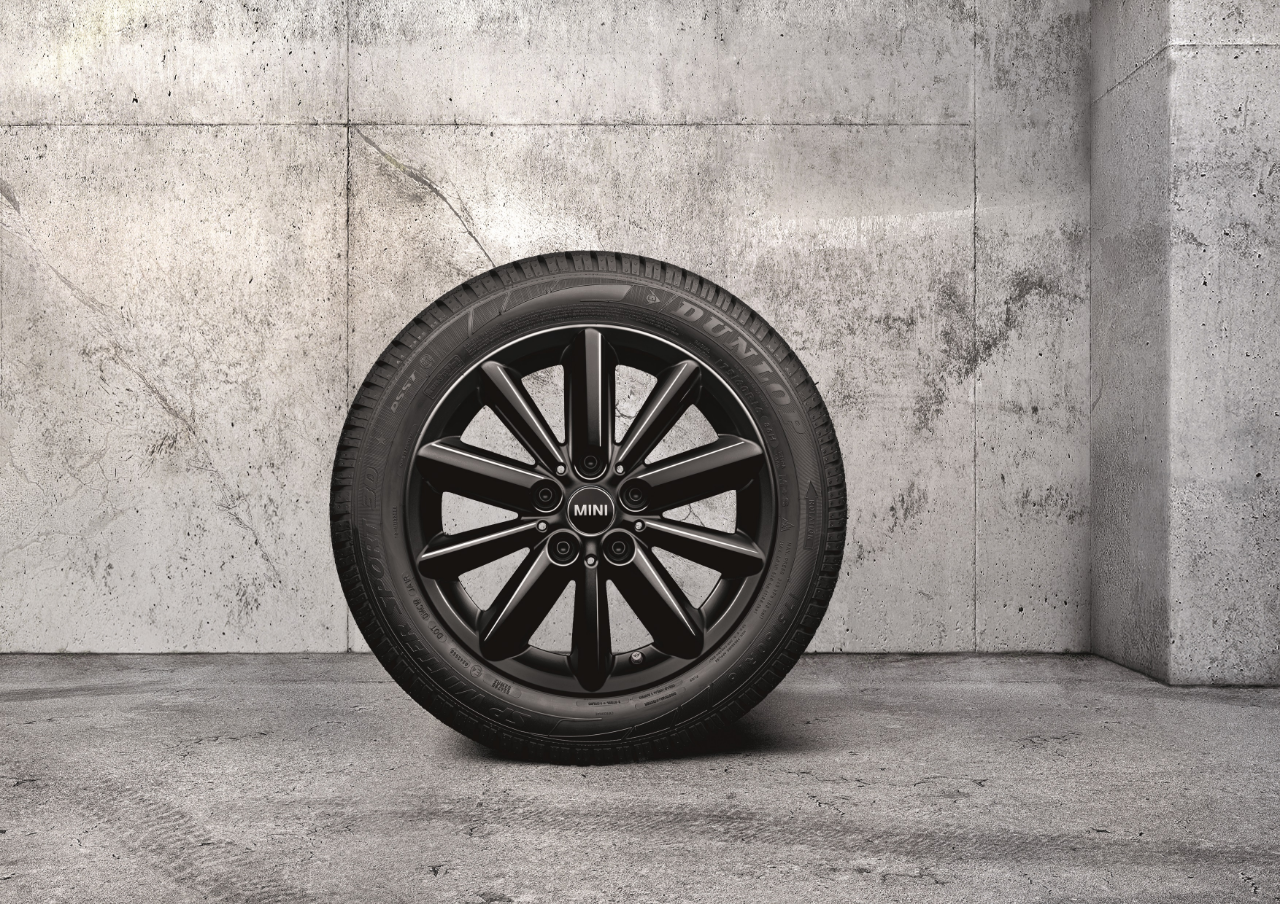 Genuine Radial Spoke Rim Tyre Set Wheel x2 Winter Jet Black 16" 36115A1BF49