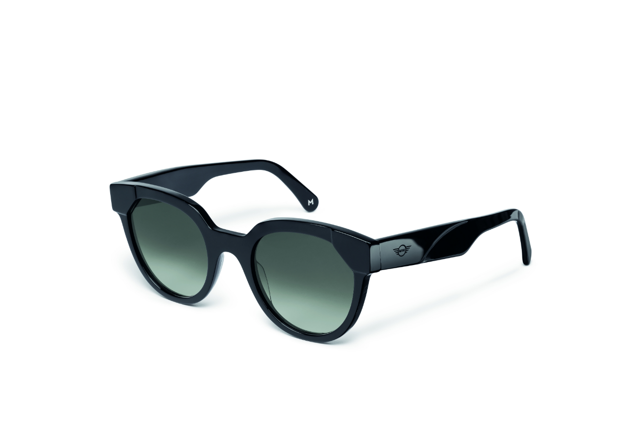 Genuine Sunglasses Panto Cut-Out Black 3D Car Face Dark Green Lenses 80 25 5 B32 115