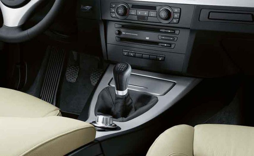 Genuine Sport Gear Shift Knob Leather+Chrome Ring 25 11 7 584 548