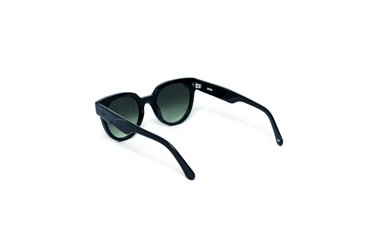 Genuine Sunglasses Panto Cut-Out Black 3D Car Face Dark Green Lenses 80 25 5 B32 115 view 3
