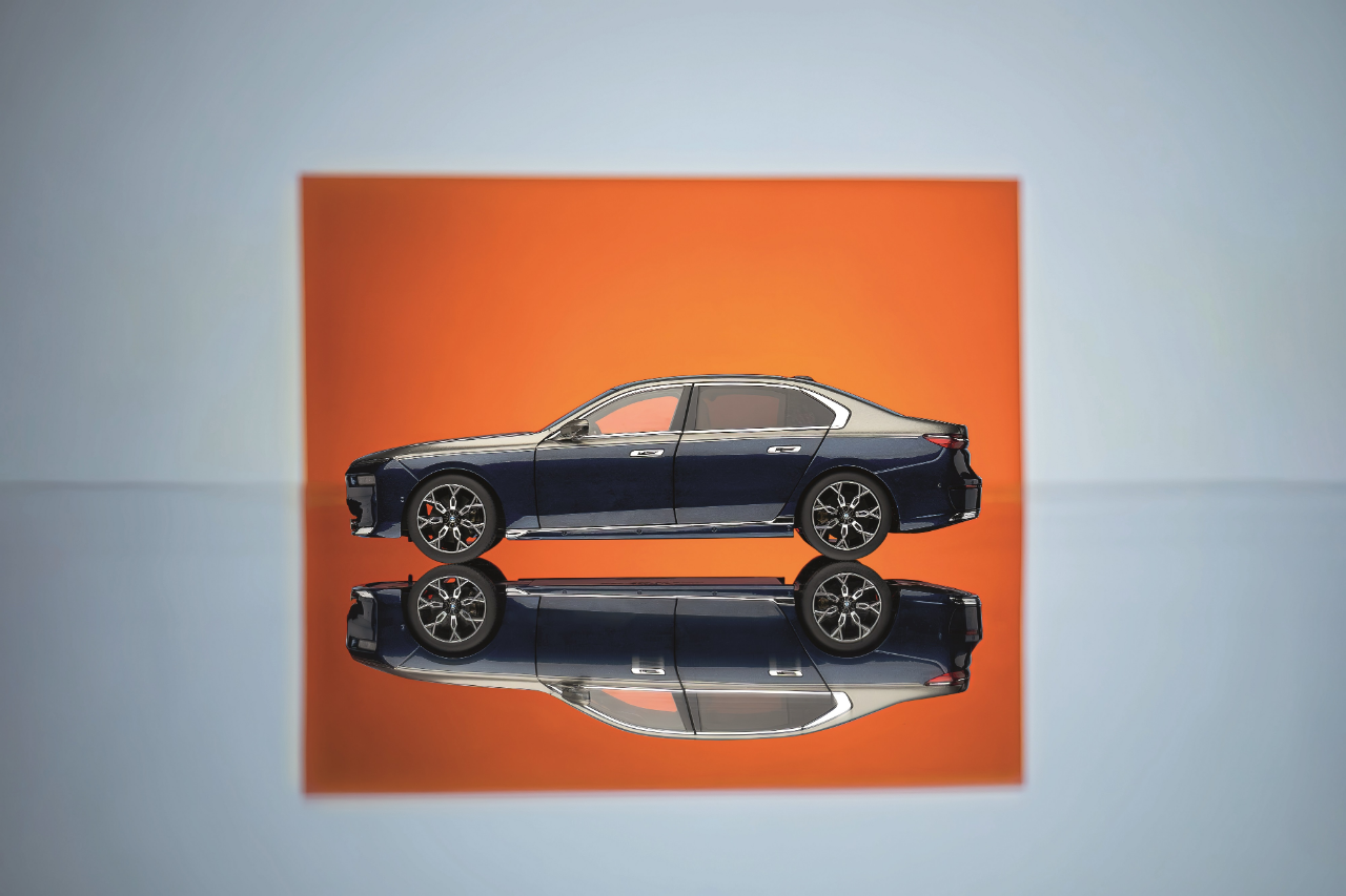 Genuine Car Model Miniature i7 Oxide Grey Blue 1:18 view 3