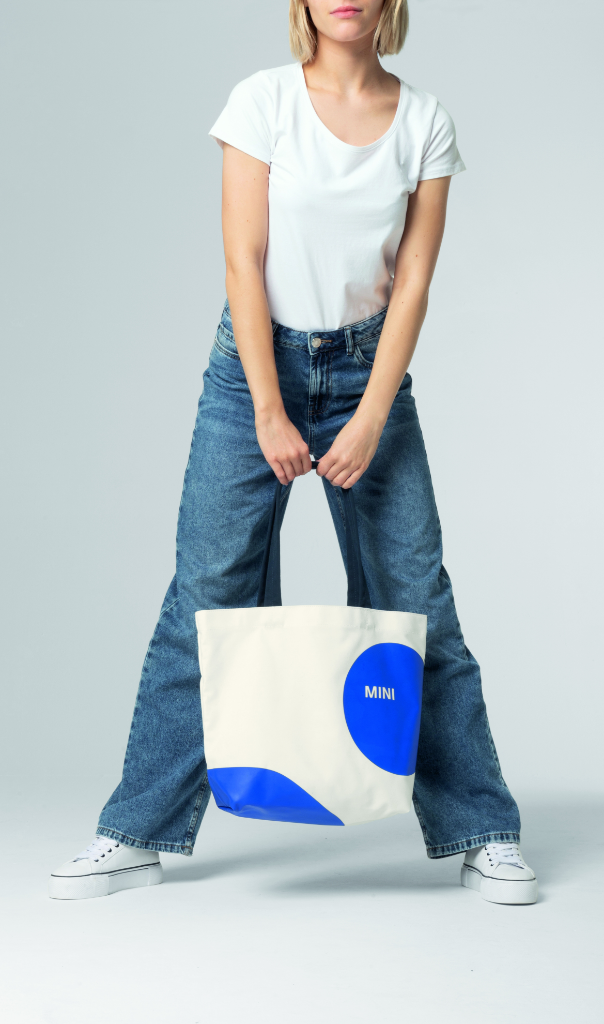 Genuine Shopper Bag Car Face Detail Wordmark White Blazing Blue Indigo 80 22 5 B32 0C9 view 4