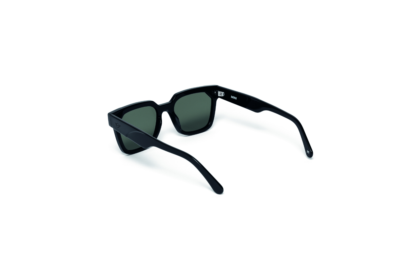 Genuine Sunglasses D-Frame Cut-Out Black 3D Car Face Dark Green Lenses 80 25 5 B32 116 view 3